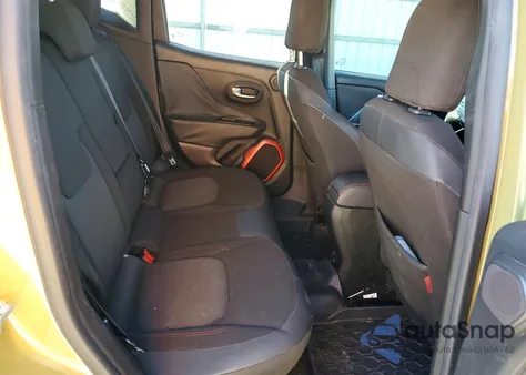 2015 Jeep Renegade Trailhawk z USA, uszkodzony, nr VIN ZACCJBCT7FPC15549